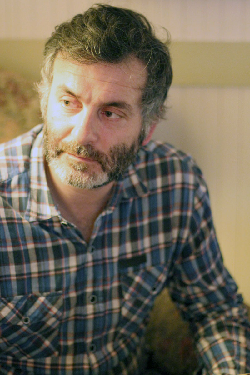 Jorge Martí: «En La Habitación Roja no hay pudor a decir lo que se siente»