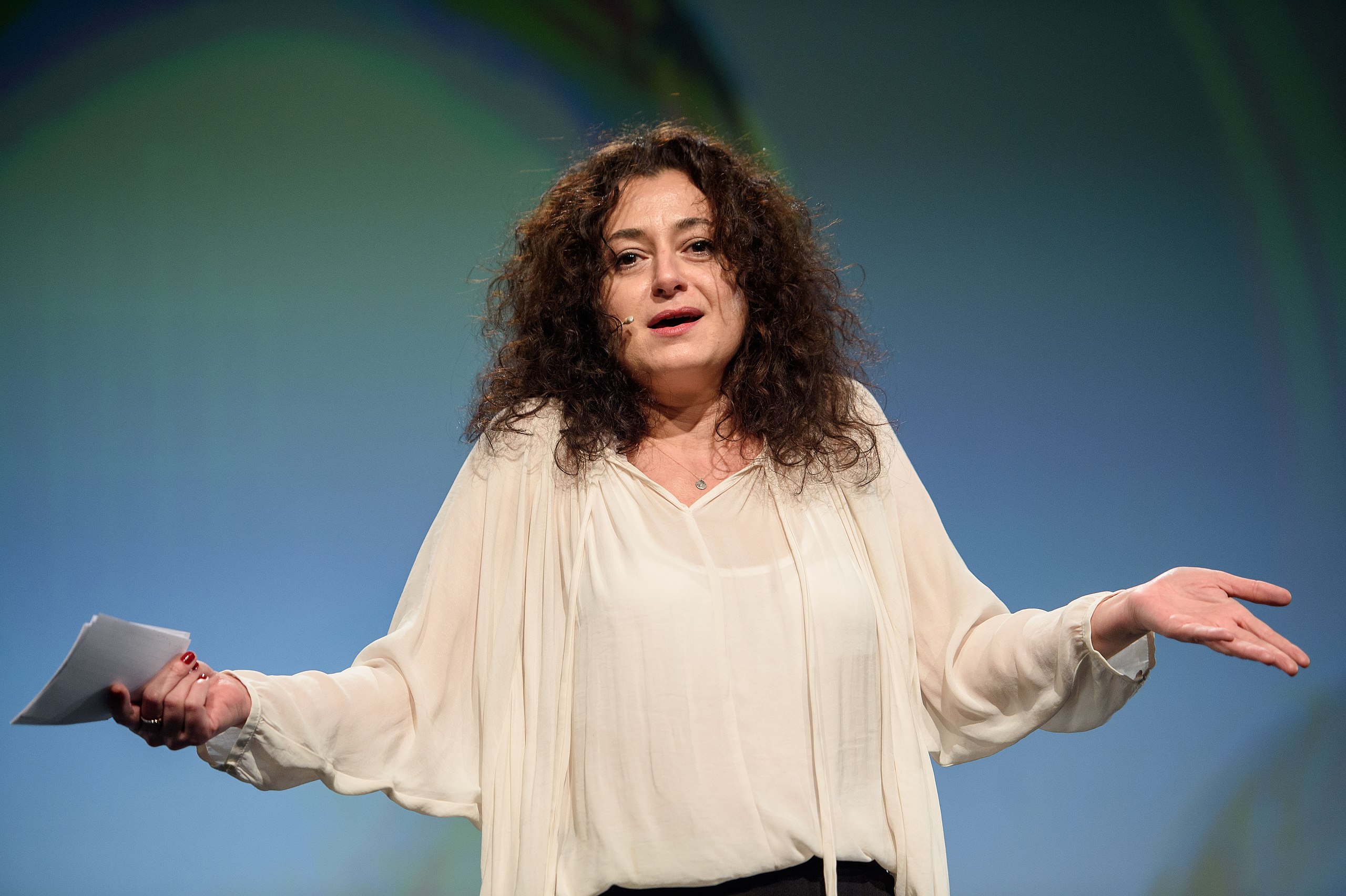 Ece Temelkuran: “Sin justicia social no puede haber salud democrática”